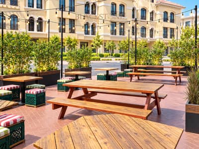 Shop for Rent in Jumeirah, Dubai - Established Business for Sale | Prime Location