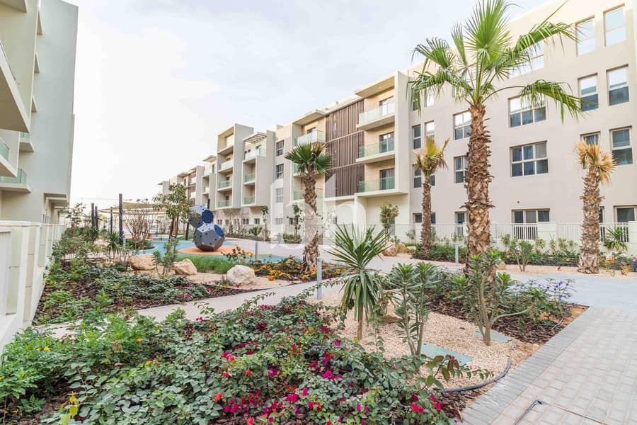 3 images image img