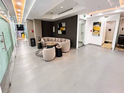 Office para en Alquiler en Business Bay, Dubai - Image 1