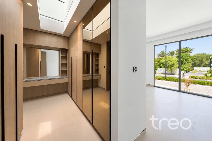12 Modern_Oak_Vanity_Opening_to_Garden_Views. jpg