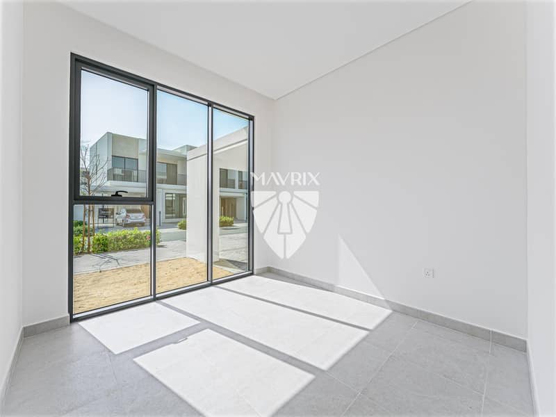 7 Image 7