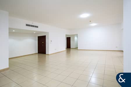 4 Bedroom Apartment for Rent in Jumeirah Beach Residence (JBR), Dubai - Upgrades | Large Layout | partial Sea view