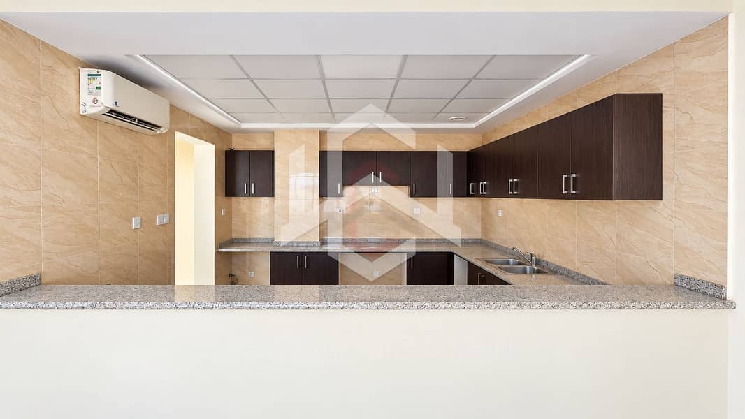 7 4BR+Study Villa For Rent in Palmarosa