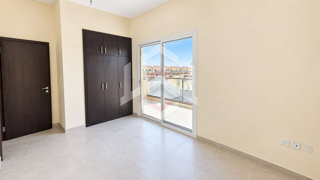 8 4BR+Study Villa For Rent in Palmarosa