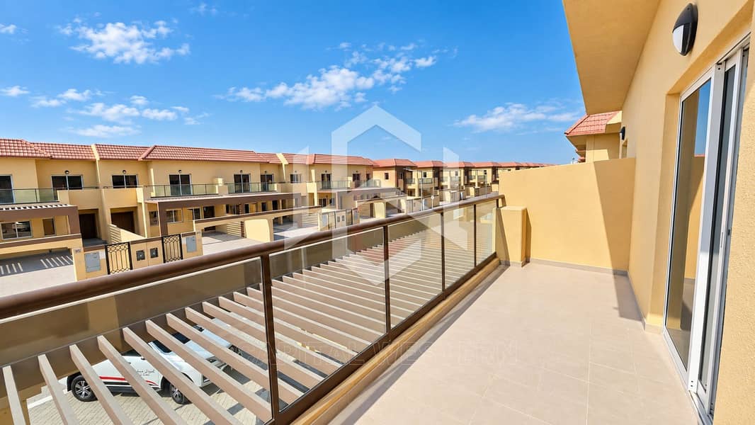22 4BR+Study Villa For Rent in Palmarosa