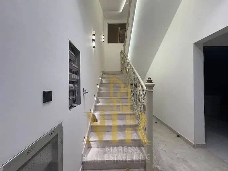 16 876025316-800x600. webp