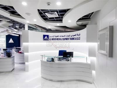 Office de  à à louer à Business Bay, Dubai - Image 1