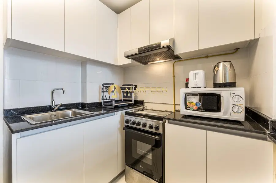 2 BR Modern Finishes l Perfect Investment l Great Deal