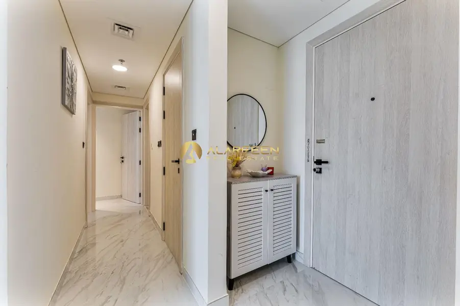 2 BR Modern Finishes l Perfect Investment l Great Deal