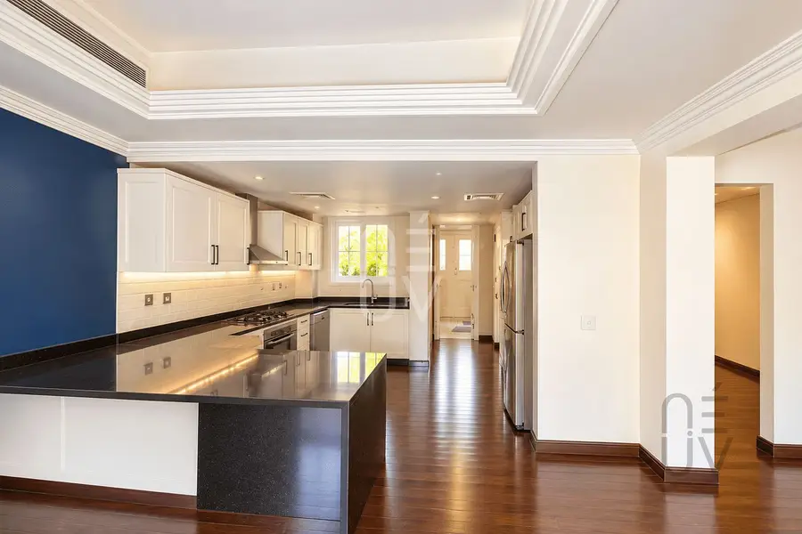 Spacious 3BR | Vastu Unit | Close to Lake and Park