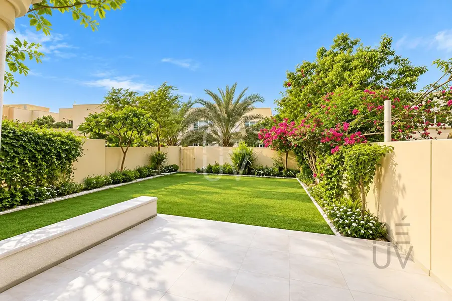 Spacious 3BR | Vastu Unit | Close to Lake and Park