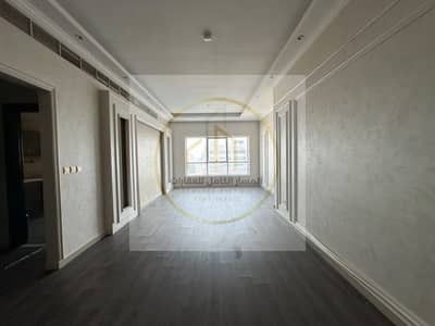 Appartement de 3 chambres à à louer à Al Khan, Sharjah - WhatsApp Image 2026-10-06 at 04.38. 56. jpeg
