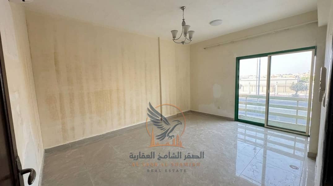 8 Removing_clutter_from_floor_20261015155103. jpg