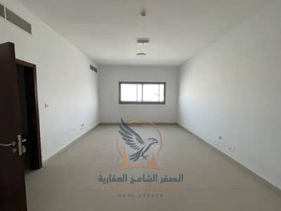 Office para en Alquiler en Al Jurf, Ajman - WhatsApp Image 2026-10-13 at 3.27. 28 AM (1). jpeg