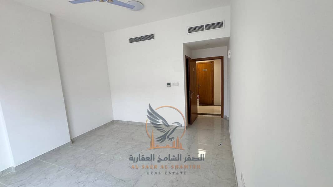 2 غير-مفروش-للا-يجار-0-غرف-الكورنيش-عجمان-صورة-العقار-04. jpg