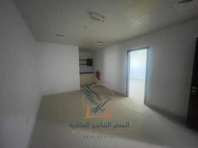 Office in affitto a Al Jurf, Ajman - WhatsApp Image 2026-10-13 at 4.27. 30 PM (1). jpeg