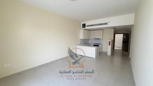 فلیٹ 2 غرفة نوم للايجار في كورنيش عجمان، عجمان - WhatsApp Image 2026-10-22 at 2.07. 04 PM. jpeg