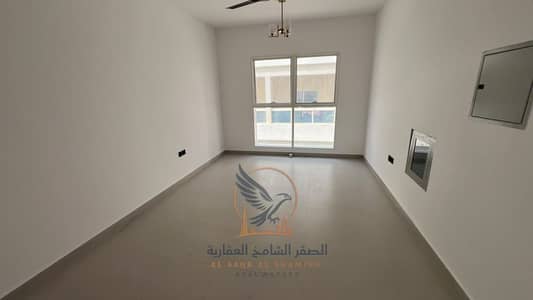 استوديو  للايجار في التلة 2، عجمان - WhatsApp Image 2026-09-29 at 2.30. 41 PM (1). jpeg