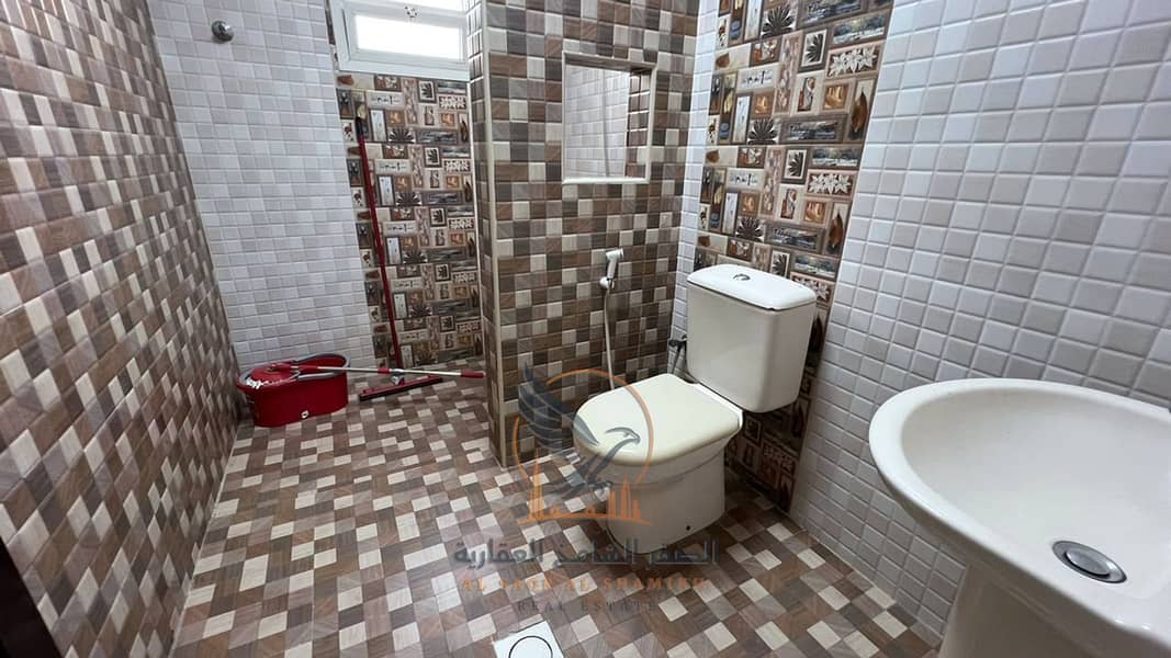 11 apartment-for-rent-property-44. jpg