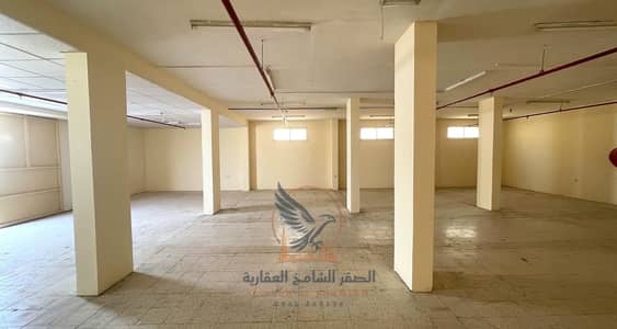 Warehouse para en Alquiler en Al Jurf, Ajman - مستودع-للا-يجار-عجمان-الجرف-الصناعيه-3-صورة-العقار-03. jpg