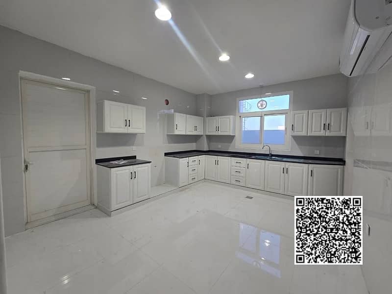 12 WhatsApp Image 2026-08-17 at 13.44. 04 (2). jpeg