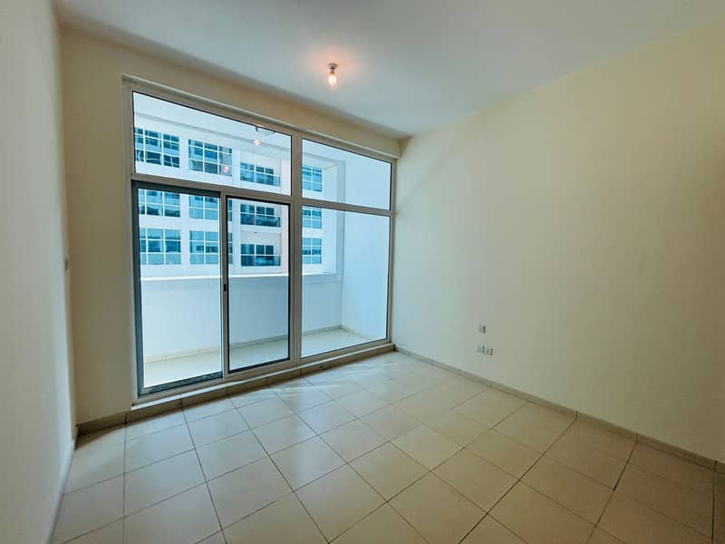 3 2df6bc48-0667-48de-b6bf-358a8c25dfca. jpg