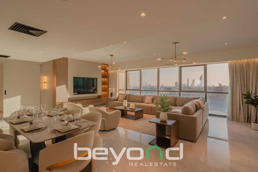 7 livingroom(1). jpg