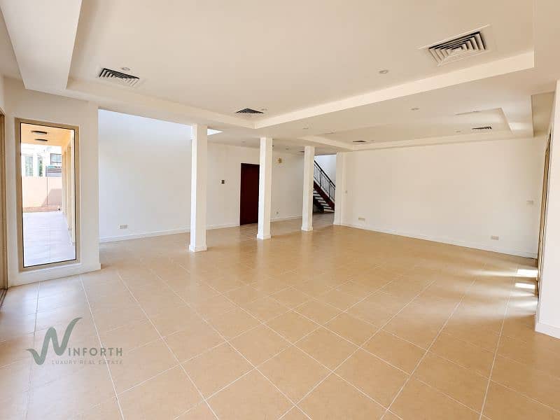 4 Spacious Minimalist Villa Interior. png