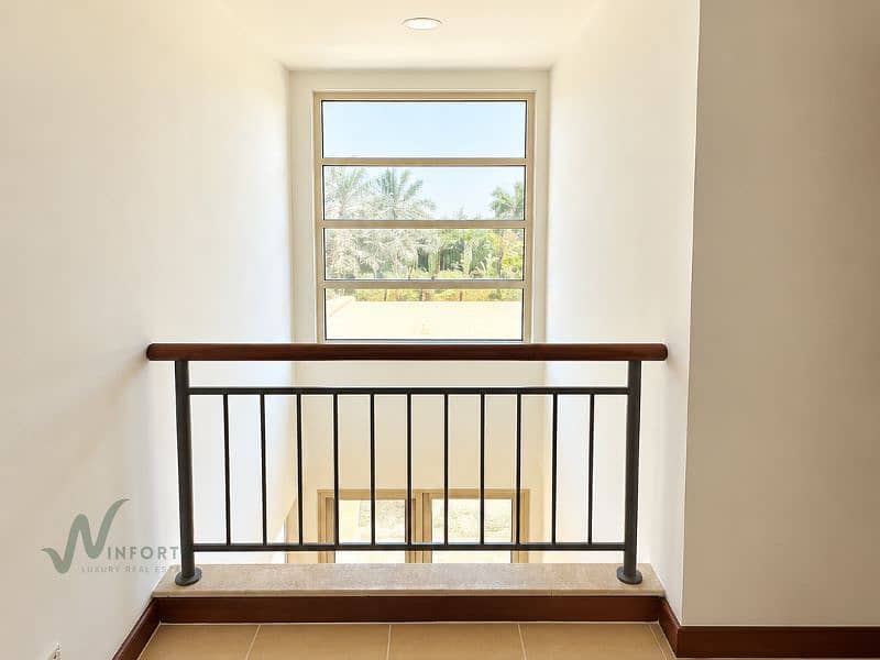 9 Bright Minimalist Mezzanine Landing. png