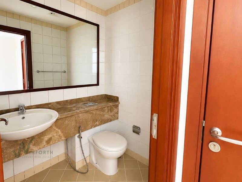 16 Modern Beige Bathroom Interior. png