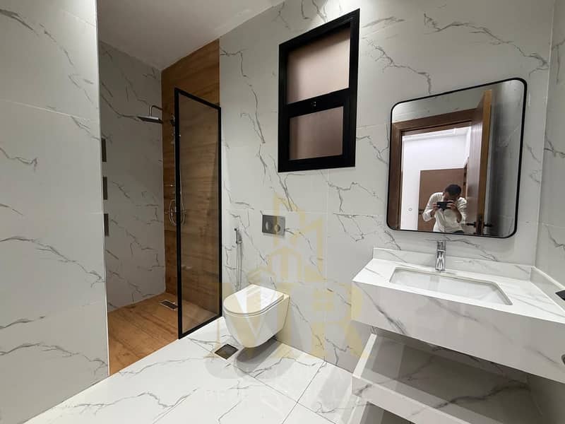 27 WhatsApp Image 2026-10-14 at 11.22. 58 PM (2). jpeg