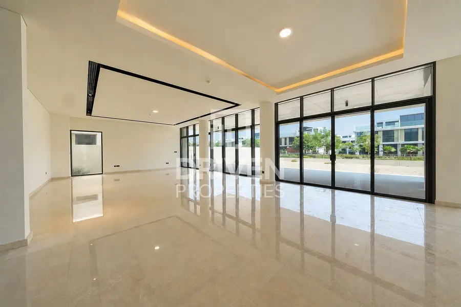 Corner Unit | Park View | Vastu Compliant