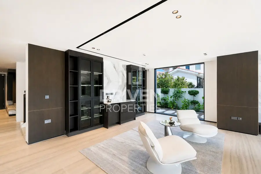 Luxury Villa | Fully Furnished Partial Golf view