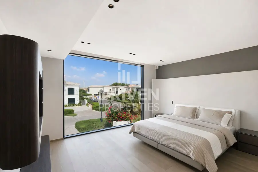 Luxury Villa | Fully Furnished Partial Golf view