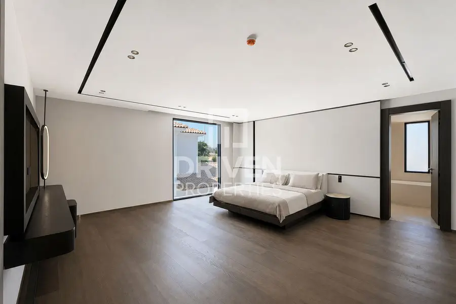 Luxury Villa | Fully Furnished Partial Golf view