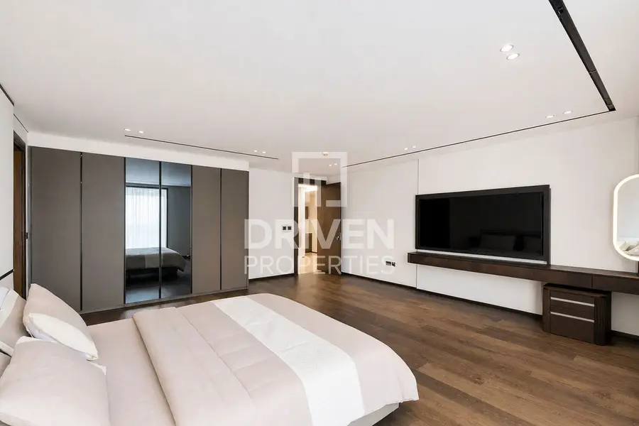 Luxury Villa | Fully Furnished Partial Golf view