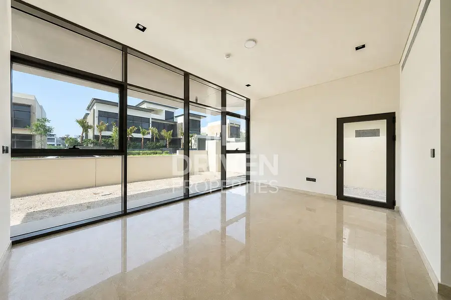 Corner Unit | Park View | Vastu Compliant