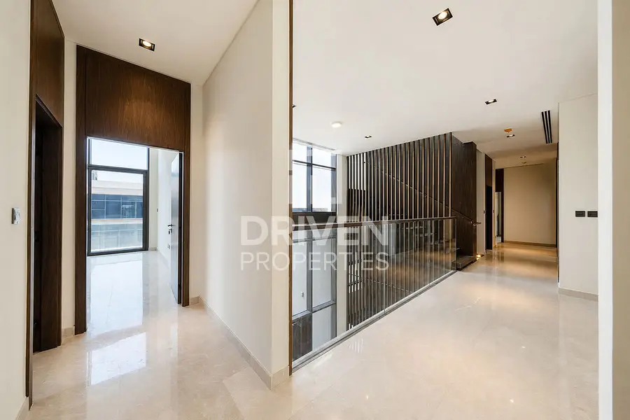 Corner Unit | Park View | Vastu Compliant