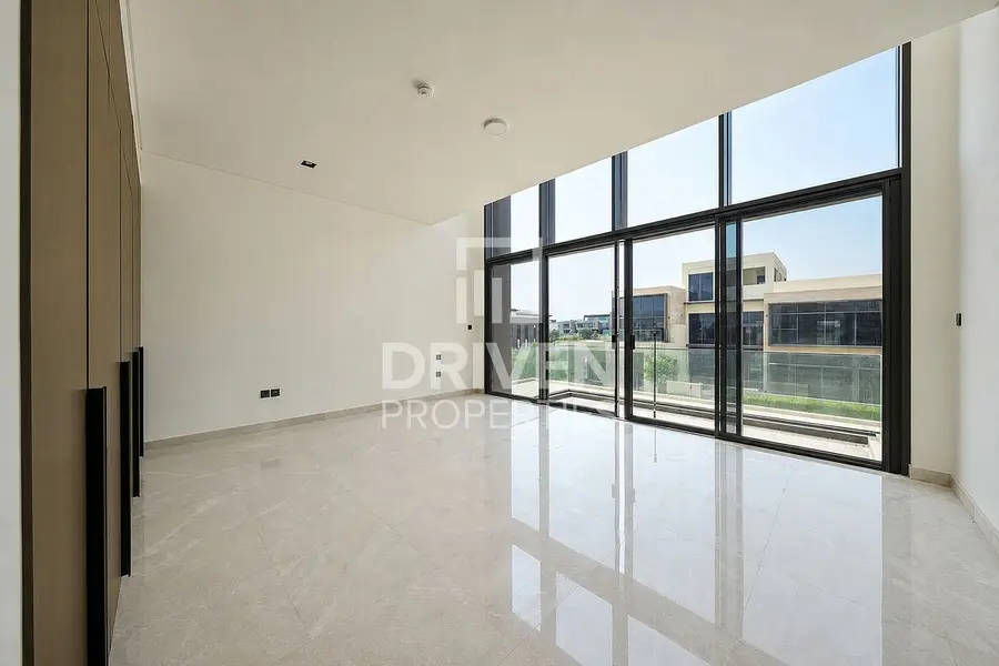 Corner Unit | Park View | Vastu Compliant