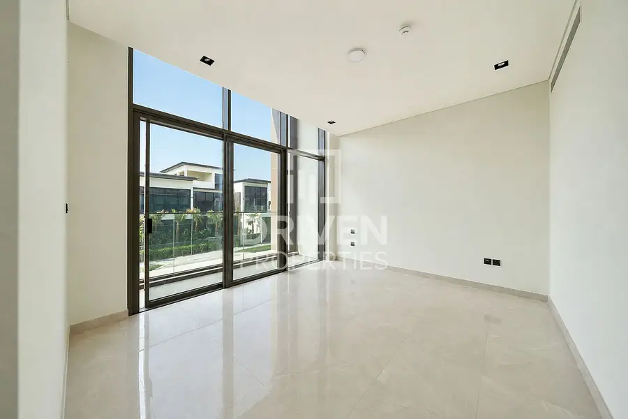 Corner Unit | Park View | Vastu Compliant
