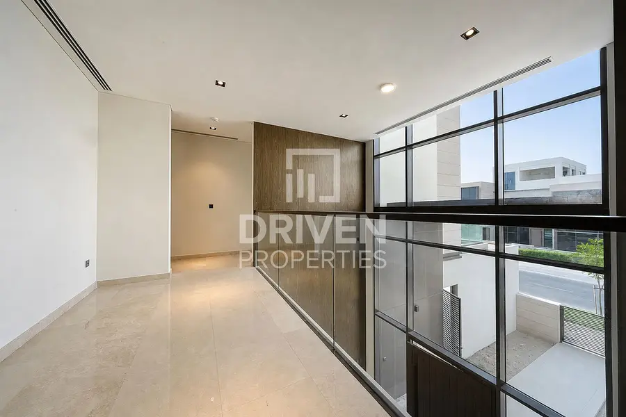 Corner Unit | Park View | Vastu Compliant