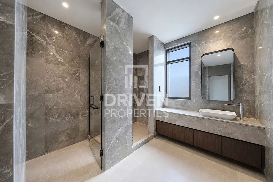 Corner Unit | Park View | Vastu Compliant