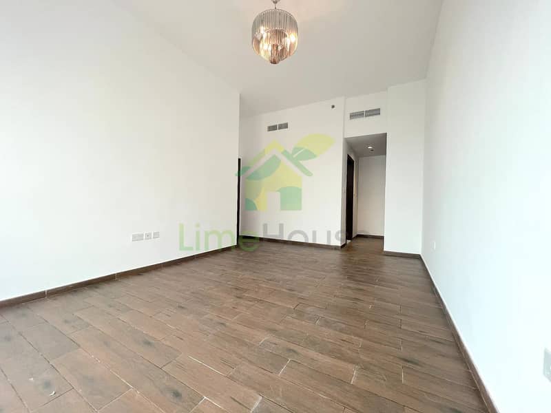9 azizi-liatris-unit-310-master-bedroom-chandelier-wood-floor-high-ceiling-al-furjan-dubai. jpg