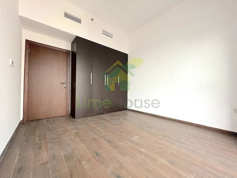 10 azizi-liatris-unit-310-second-bedroom-built-in-wardrobe-wood-floor-al-furjan-dubai. jpg