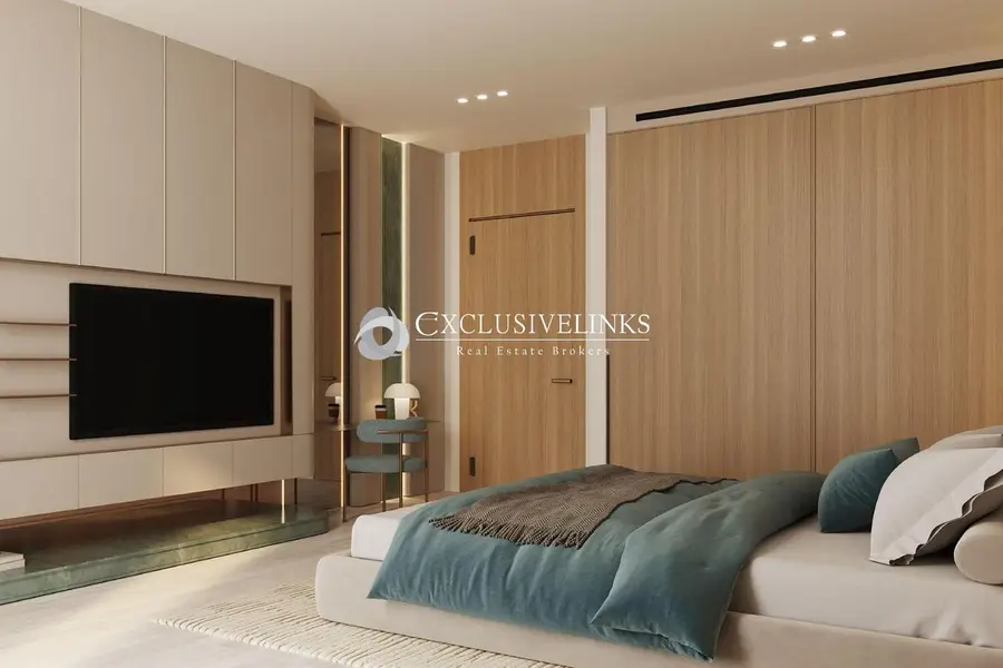 Canal Front l Luxury Design | 1 Bedroom