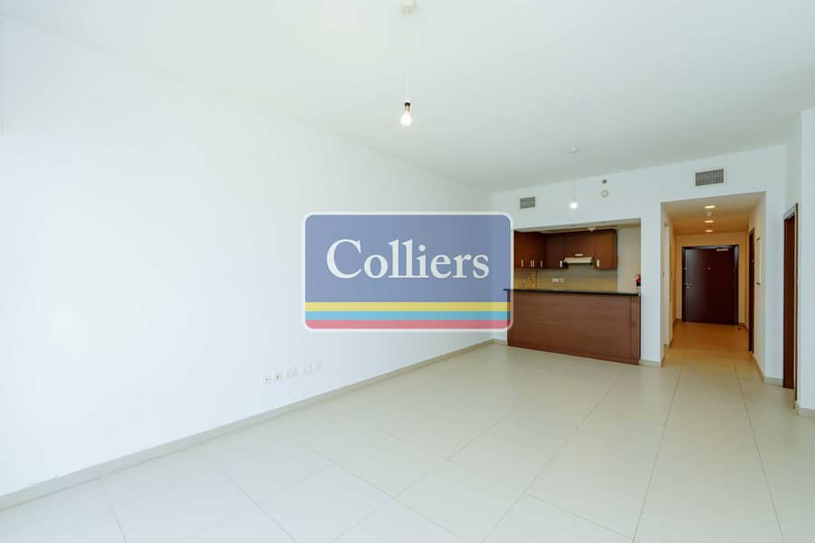 12 1014 - living room -5. jpg