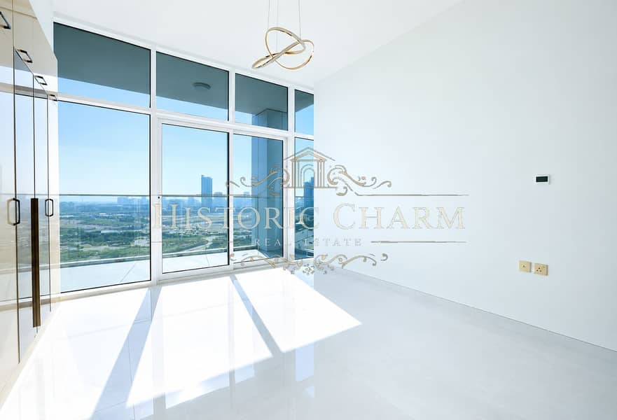 5 Bright Minimalist Room with City Views. png