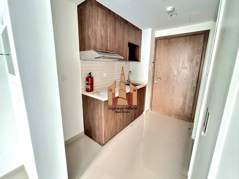 7 d178ef38-8e36-4afc-b1fd-cab05cae80d2. jpeg