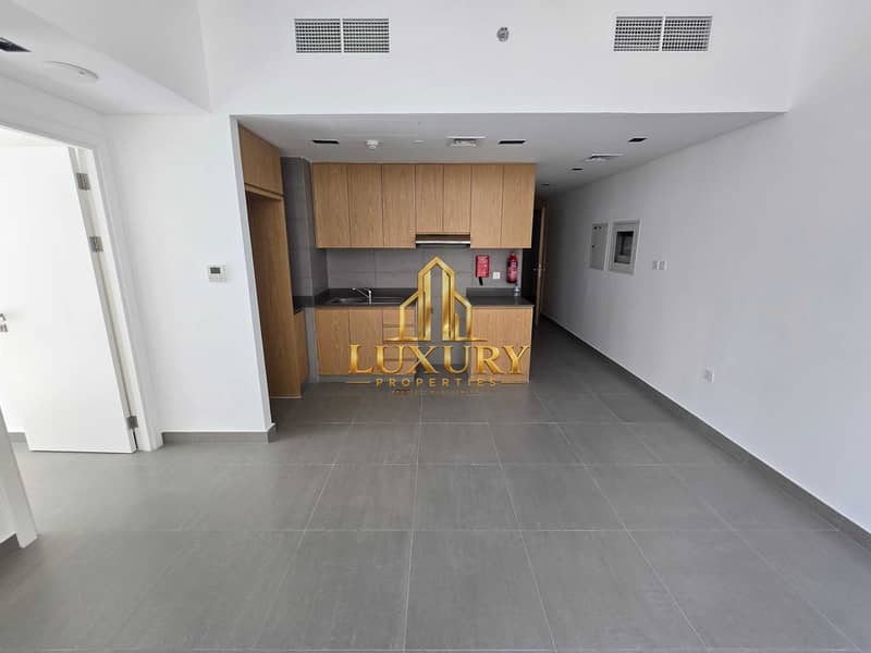 Elegant 1 Bedroom Apartment with Generous Hall Space Elegant 1 Bedroom Apartment with Generous Hall Space