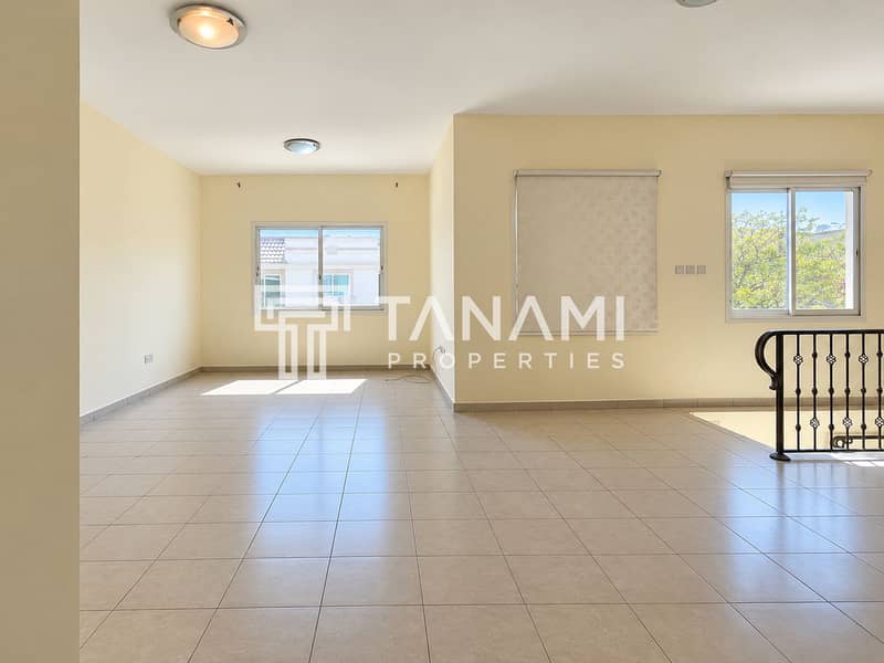 9 Bright Minimalist Upstairs Landing. png